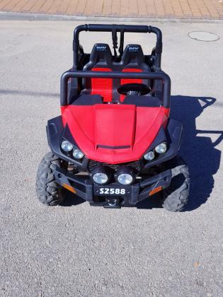 רכב rzr לילדים, חזק מאוד ופועל מעולה