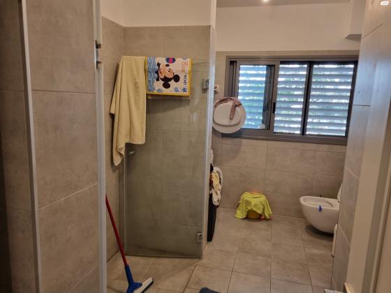 גונן 18 (תל חיים)