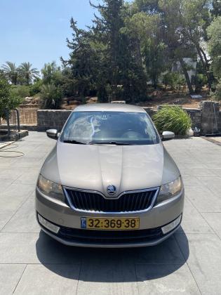 סקודה ראפיד (2016)