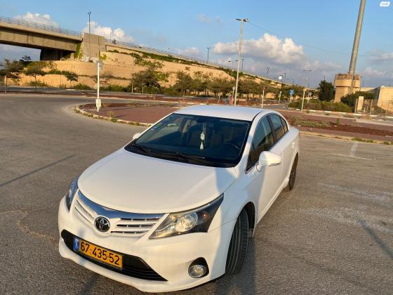 טויוטה אוונסיס (2014)