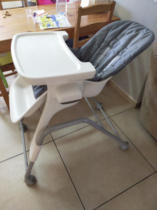 כסא אוכל לתינוק או פעוט במצב טוב מאוד