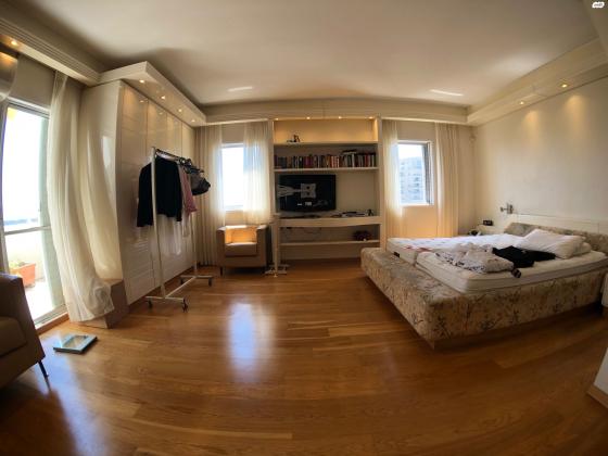 אליהו חכים (רמת אביב ג)