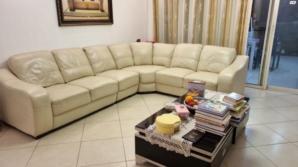 סלון עור איטלקי צבע קרם,פניתי