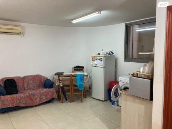 ברוך בנאסרף 19 (קרית חתני פרס נובל)