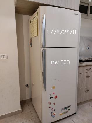 ארון בגדים גדול בגובה 230 ס"מחזק ויפה