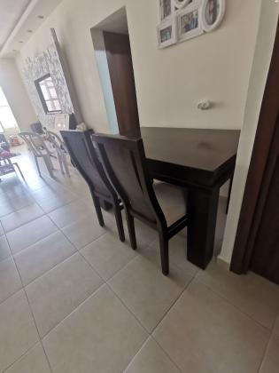 שולחן פינת אוכל צבע ונגה,