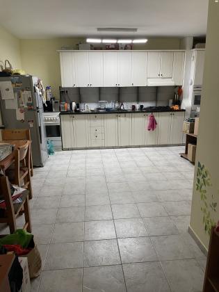 טרומפלדור 16 (אברמוביץ')