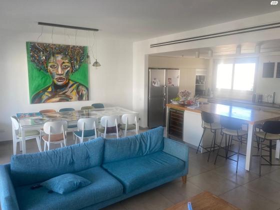 אמיר גלבוע 9 (הגוש הגדול)