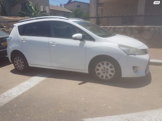 טויוטה ורסו (2014)