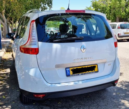 רנו גרנד סניק (2016)