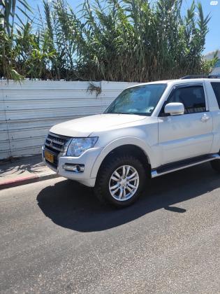 מיצובישי פג'רו קצר (2018)