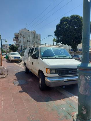 פורד אקונוליין קצר (2003)