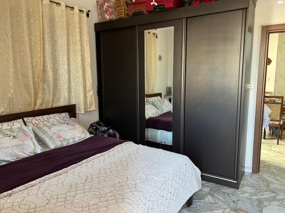 דונולו הרופא 8 (עג'מי)