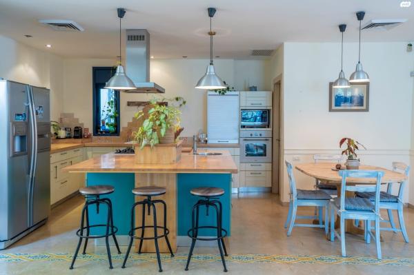 ערוגות הבושם 14 (עין הים)