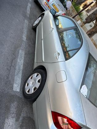 טויוטה קורולה (2007)