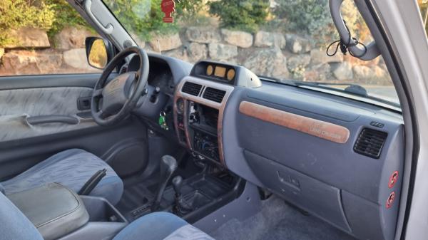 טויוטה לנד קרוזר פרדו קצר (2001)