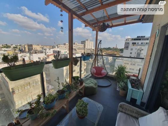 הרצל 111 (שפירא)