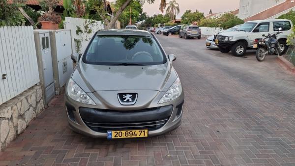 פיג'ו 308 (2010)