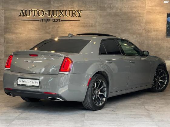 קרייזלר 300C (2019)