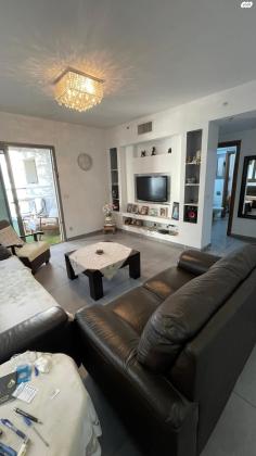 יעל רום 9 (אם המושבות)