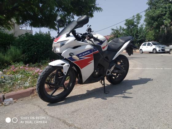 הונדה CBR125R (2014)