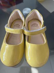 נעלי לקה חדשות לגמרי צהובות