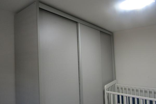 ארון הזזה 3 דלתותגודל 2