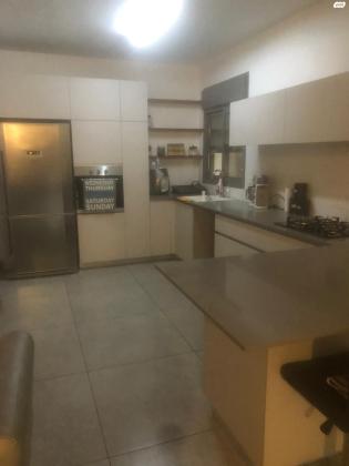 מנשה 20 (מרכז העיר)