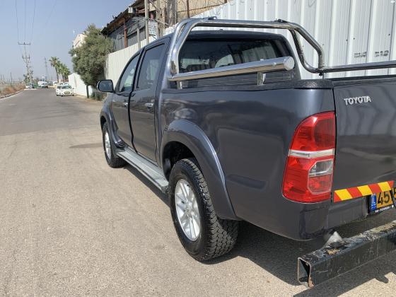 טויוטה היילקס ויגו 4X4 (2014)