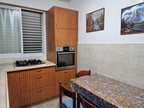 הרב עוזיאל 6 (רסקו א)