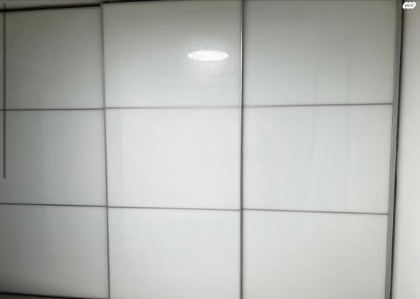 למכירה מיידית מרחובות ארון רחף