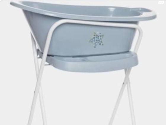 אמבטיה ממותג בבה ג'ו בצבע