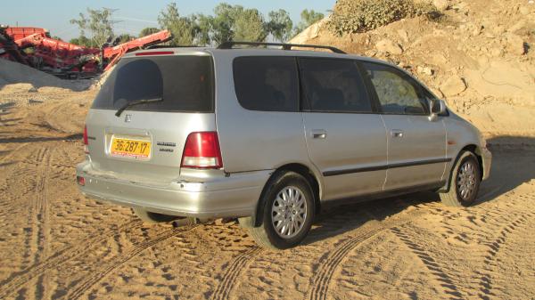 הונדה שאטל (1998)