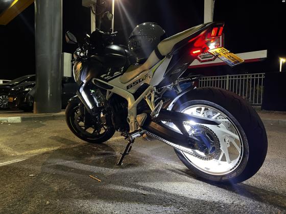 הונדה CB650F (2017)