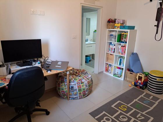 פרופ' ישראל רוברט אומן 1 (רחובות המדע)