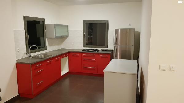 שדרות יהודית 30 (מונטיפיורי)