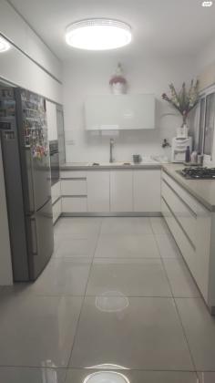 הבריגדה היהודית 27 (גלי הים)