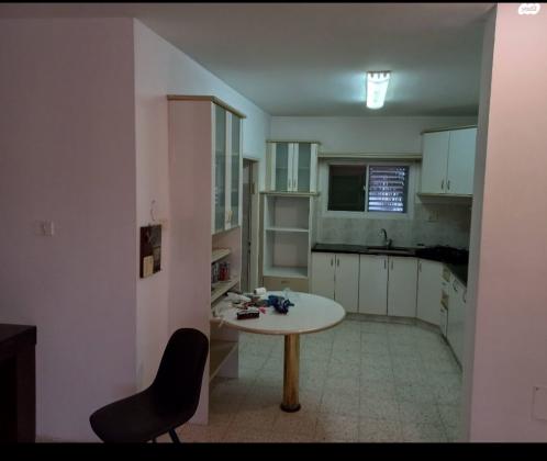 לאה אמנו 5 (נווה מנחם)