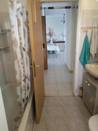 עמוס ירקוני 8 (שכונה ו)