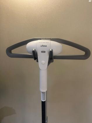 מגהץ קיטור אנכי UFESA ST5000