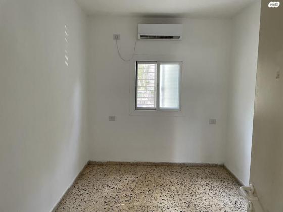 אחד העם 41 (רמת שקמה)