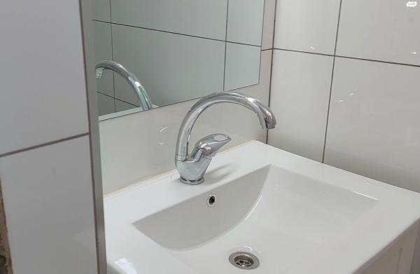 אהוד דולינסקי 9 (אושיות)