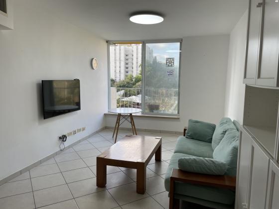 אבא אחימאיר 6 (רמת אביב ג)