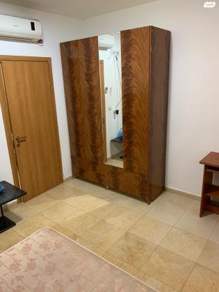 אברהם אבן שושן 55 (נאות לון)