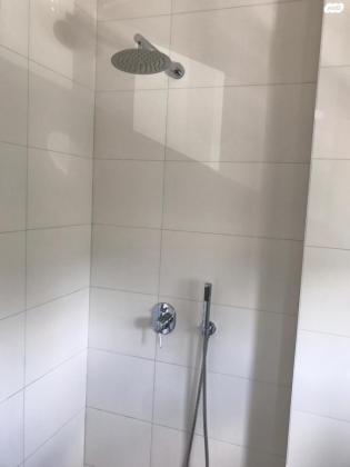 שדרות גלוסקין 22 (נווה אלון)