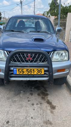 מיצובישי מאגנום 4X4 (2002)