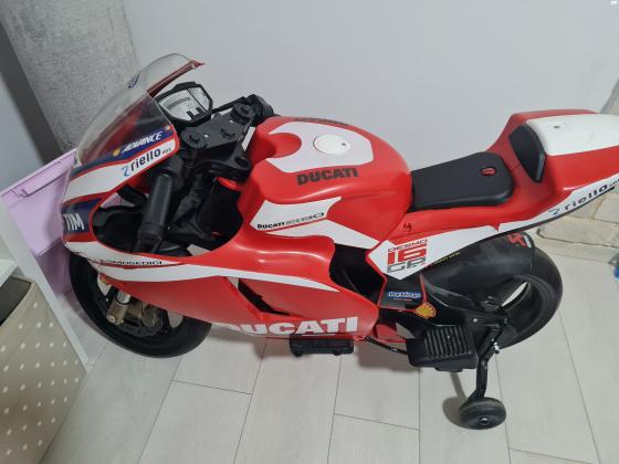 אופנוע ממונע לילדים של חברת