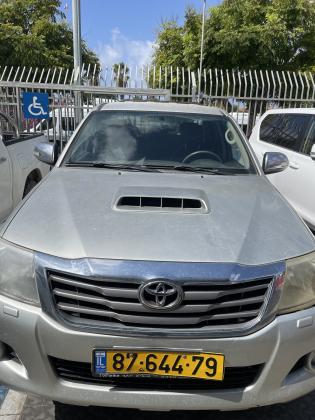 טויוטה היילקס ויגו 4X4 (2013)