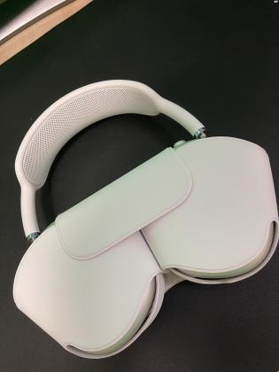 איירפודס מקס לבנות (כסוף) יותר