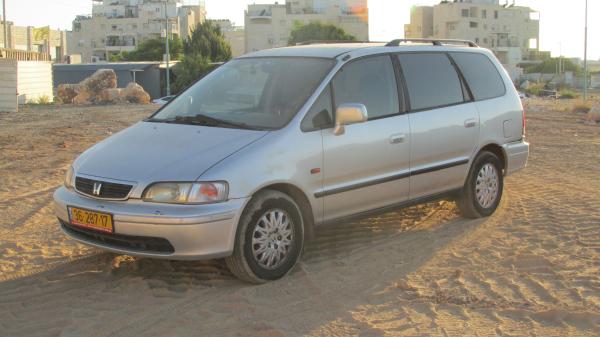 הונדה שאטל (1998)